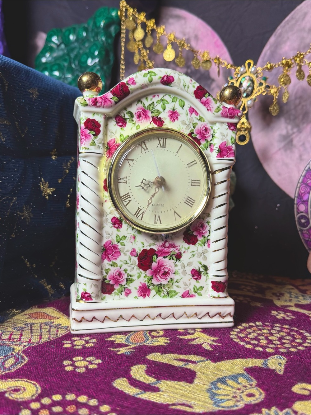 Gorgeous Vintage Coquette Floral Porcelain Desk Clock